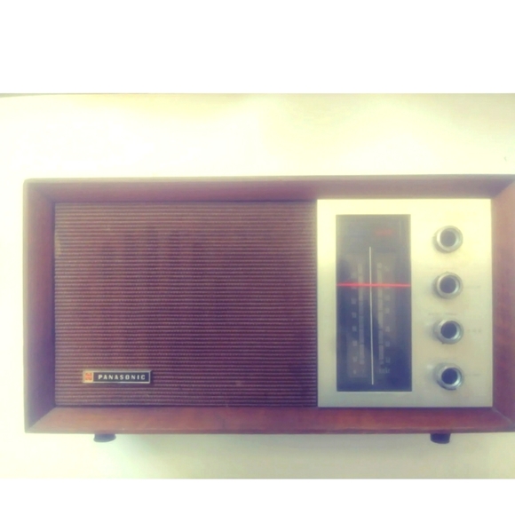 PANASONIC Model RE-7257 FM/AM Solid State Table Top Radio 1968 Tested and Works - Picture 1 of 8